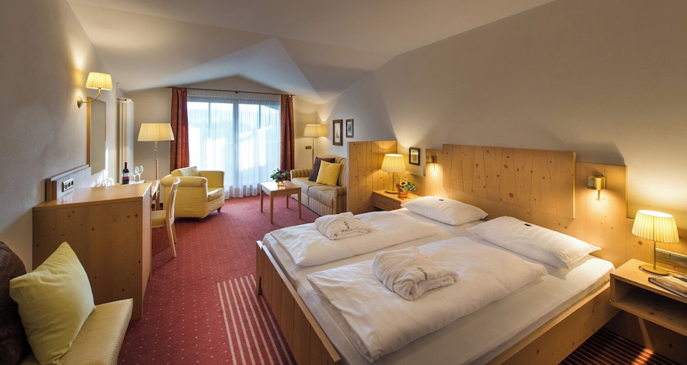 Superior Double or Twin Room, Balcony, Mountain View