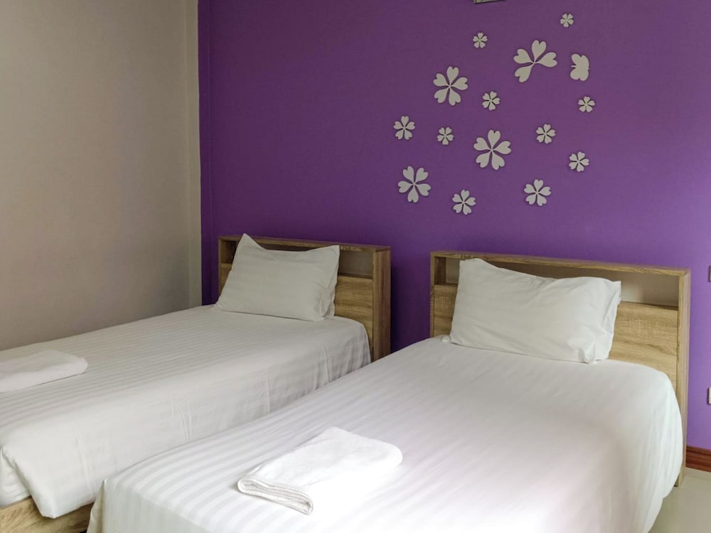 Standard Twin Room photo 2