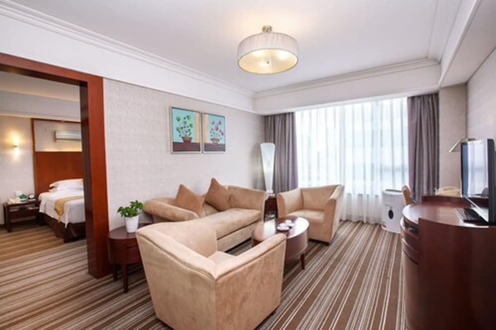 Executive Deluxe Suite photo 3