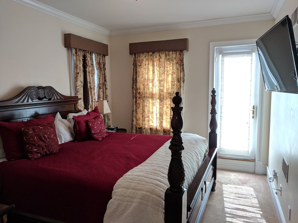 Lanai Suite photo 2