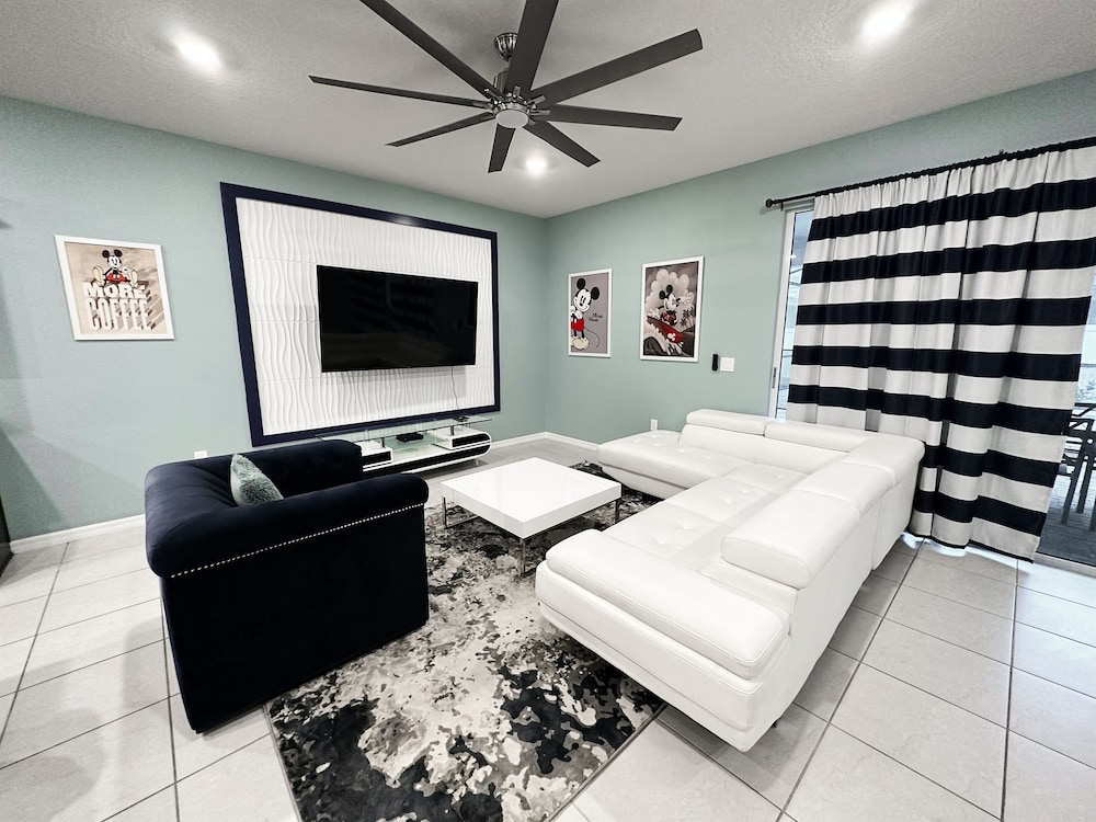 House, Multiple Bedrooms