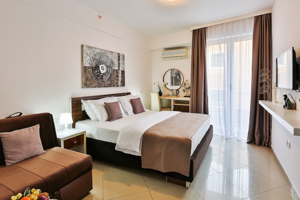 Classic Double or Twin Room - Photo 3