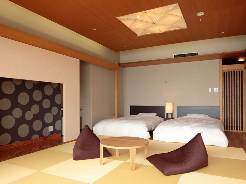 Japanese Modern Floor Twin Room Type B, Non Smoking - Photo 1