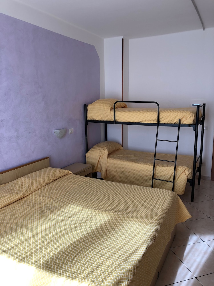 Quadruple Room photo 1