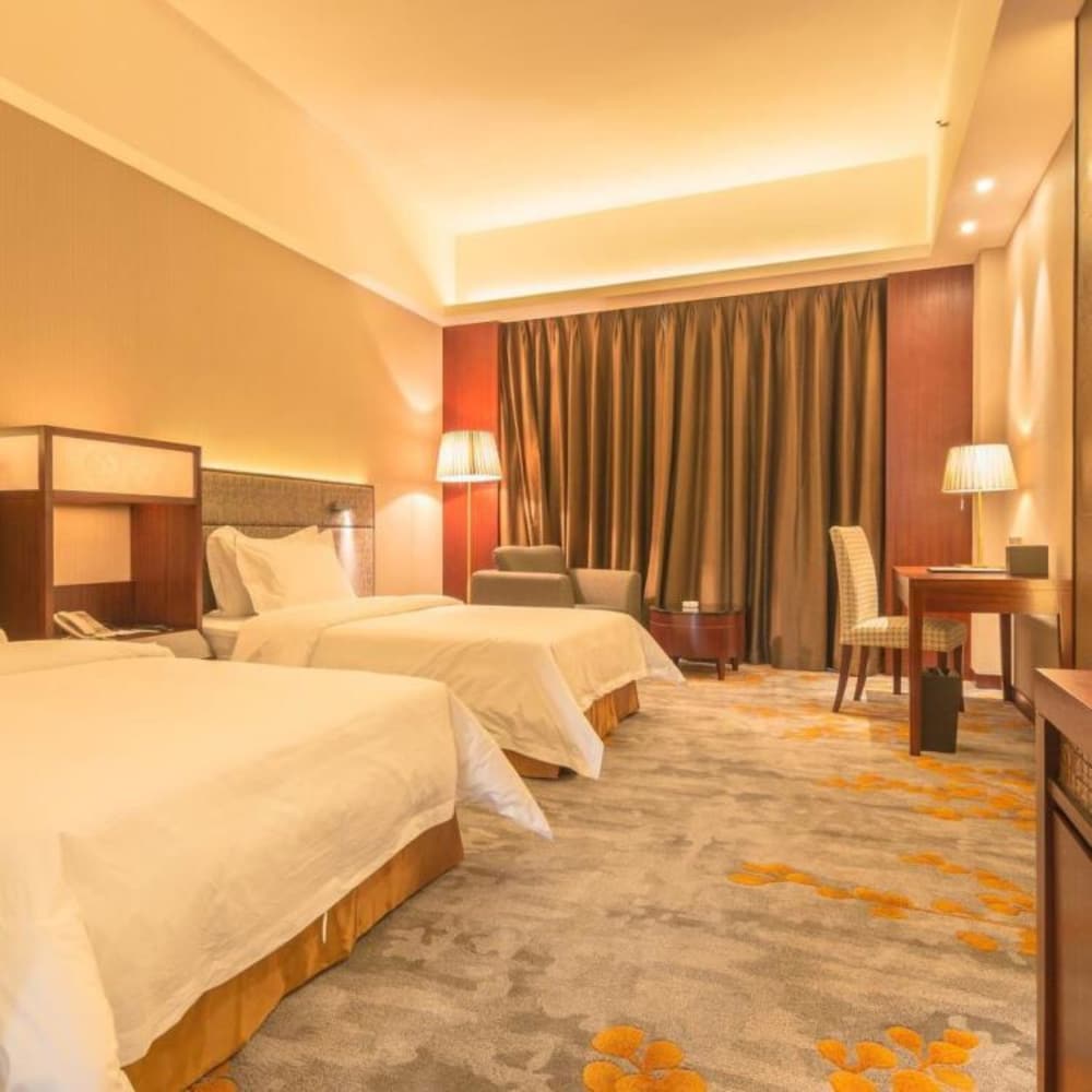 Business Twin Room - Photo 1