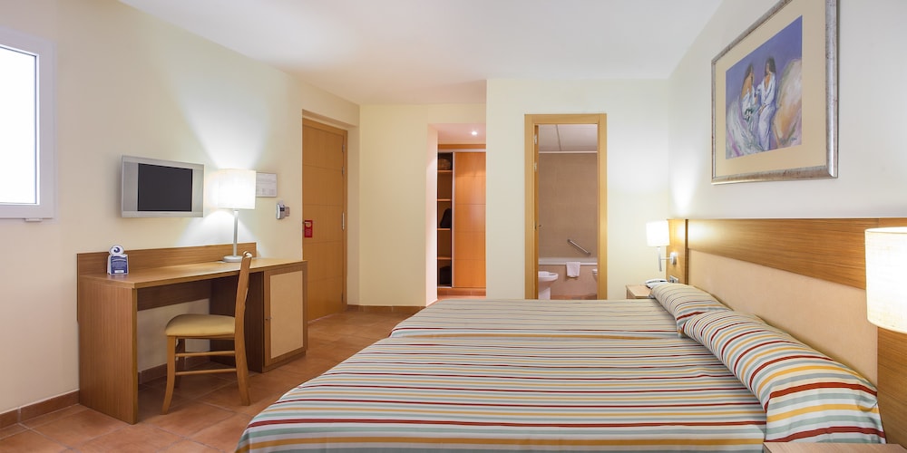 Standard Room, Terrace, Partial Sea View (2 Adults) photo 2