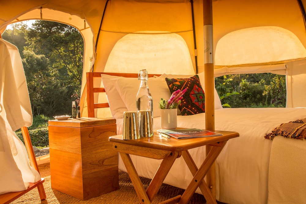 Signature Lotus Belle Tent Two Twin Beds photo 1
