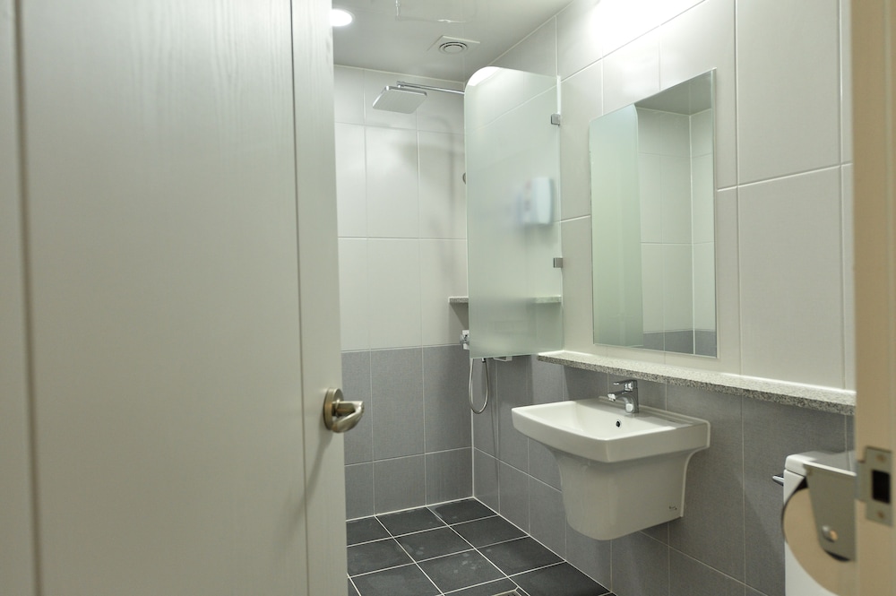Classic Twin Room, Non Smoking - Photo 2