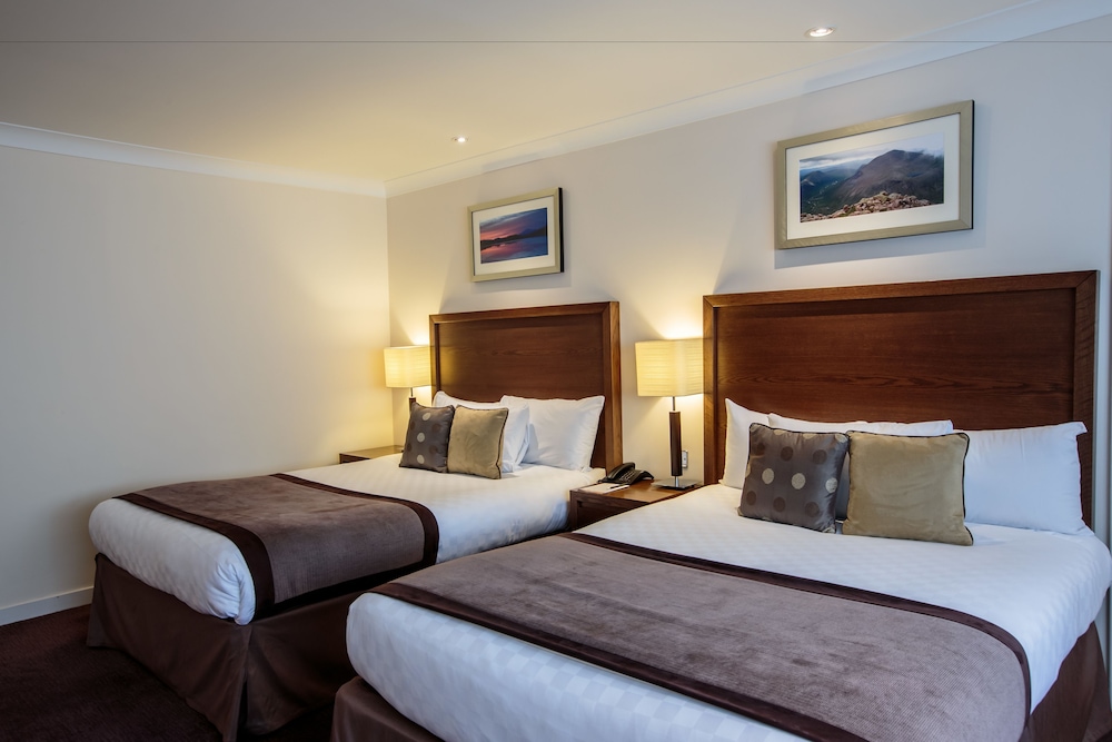 Premium Quadruple Room, 2 Double Beds - Photo 3