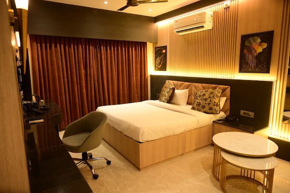 Luxury Suite, City View photo 3