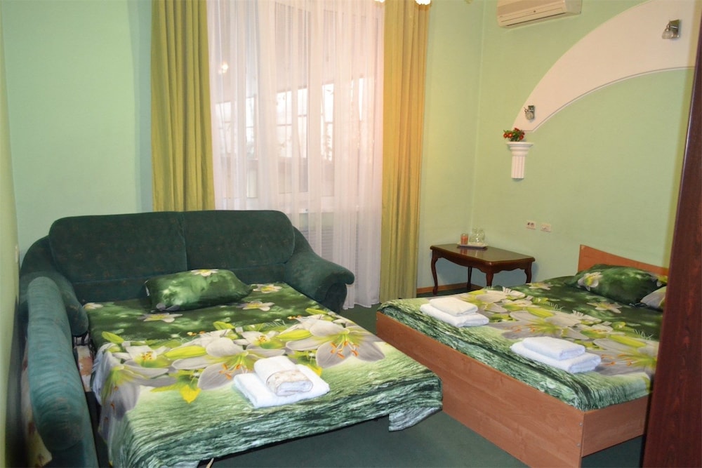 Family Quadruple Room photo 1