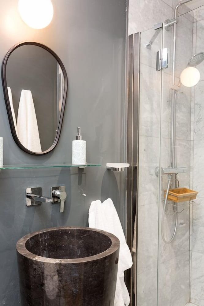 Lautrec Suite photo 2