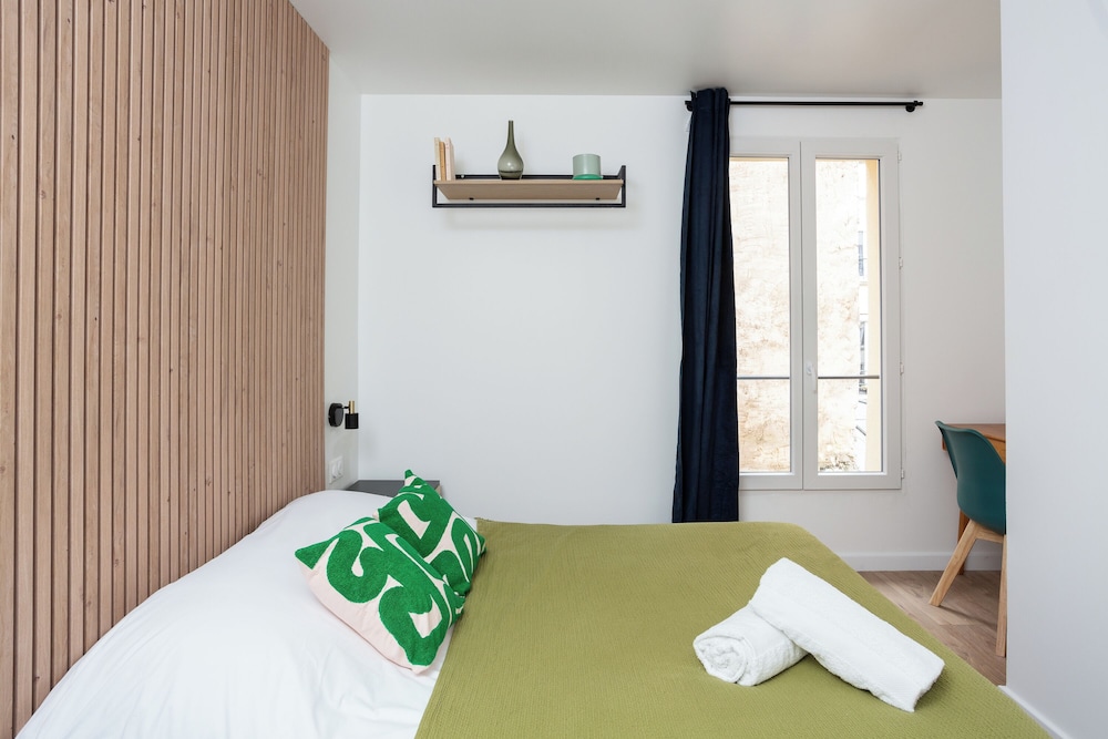 Double Room (Green) photo 2