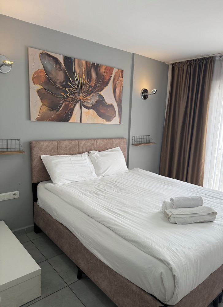 Standard Room - Photo 1