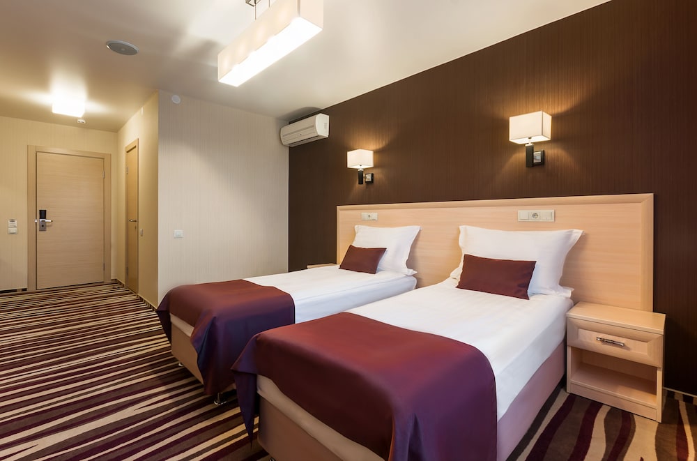 Standard Twin Room photo 2