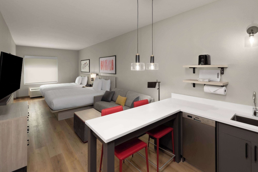 Standard Room, 2 Queen Beds, Non Smoking