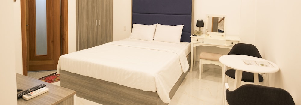 Superior Double Room, City View - Photo 9