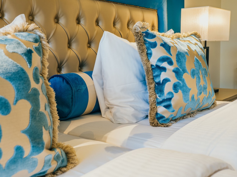 Double Room (Castle) - Photo 12