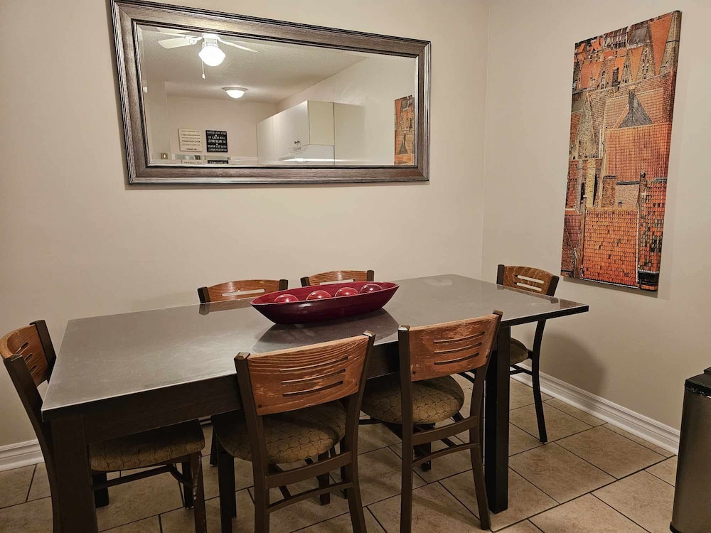 Suite #6 - 39 photo 2