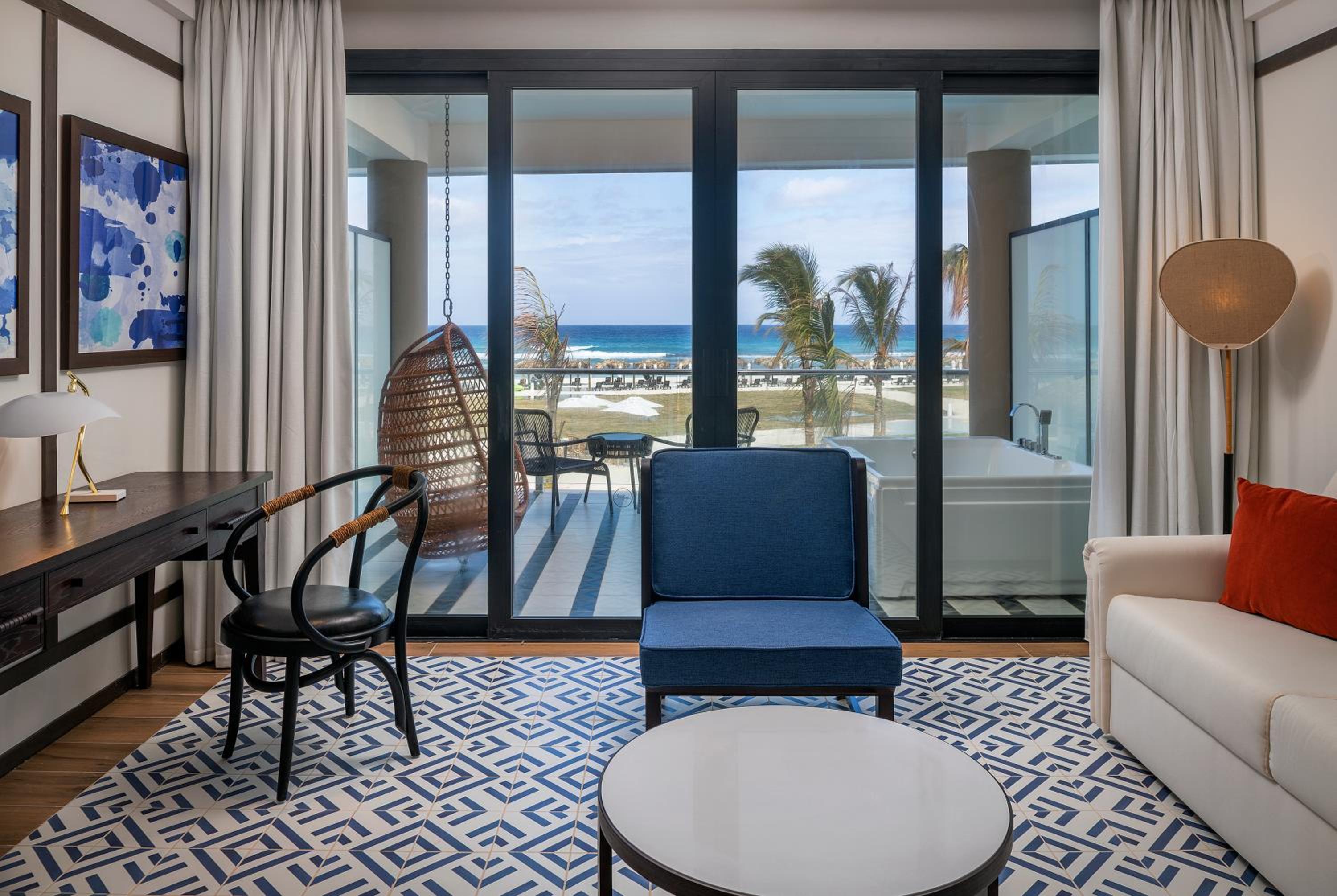 Privilege Junior Suite Ocean View - Photo 3