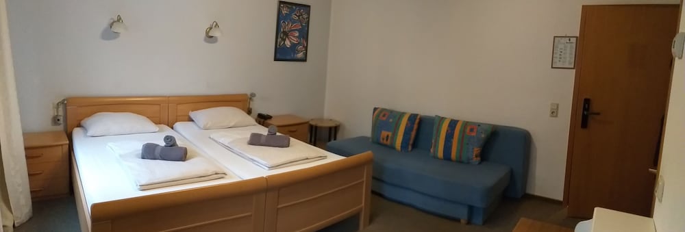 Classic Double Room