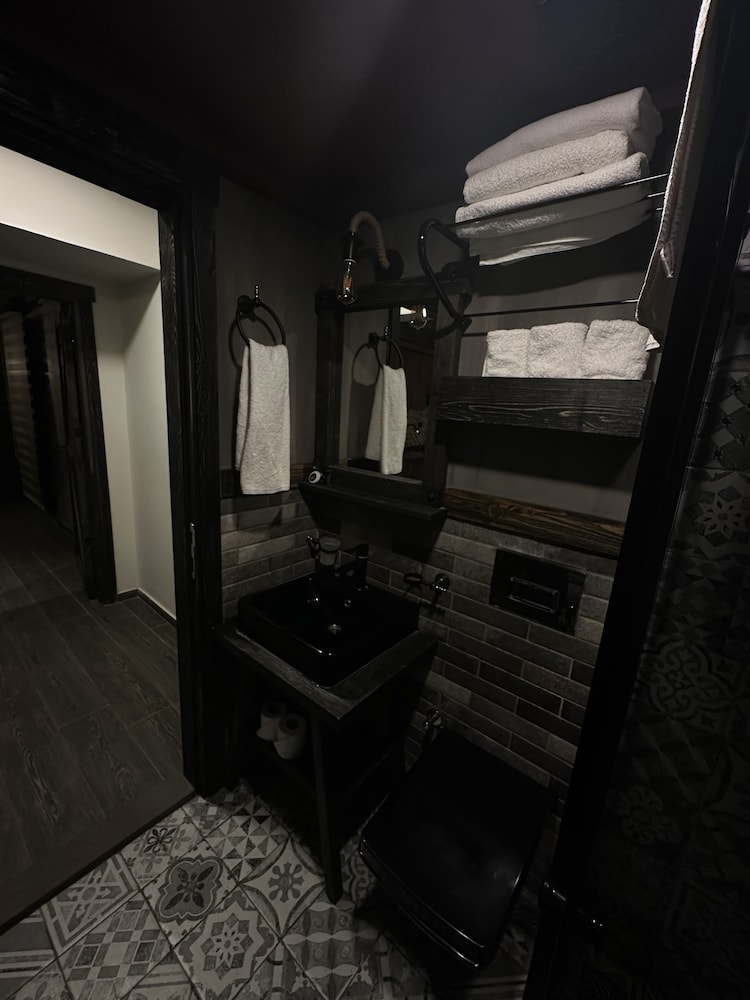Luxury Double or Twin Room photo 2