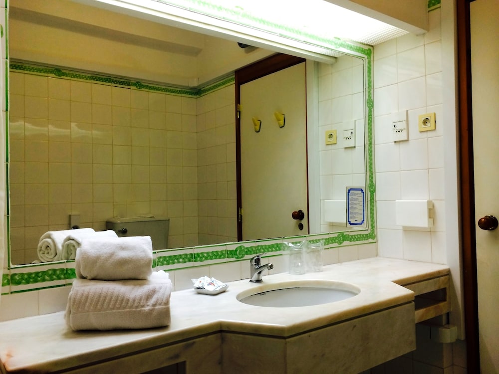 Apartment, 1 Bedroom, Balcony, Partial Sea View (2 pax) photo 3
