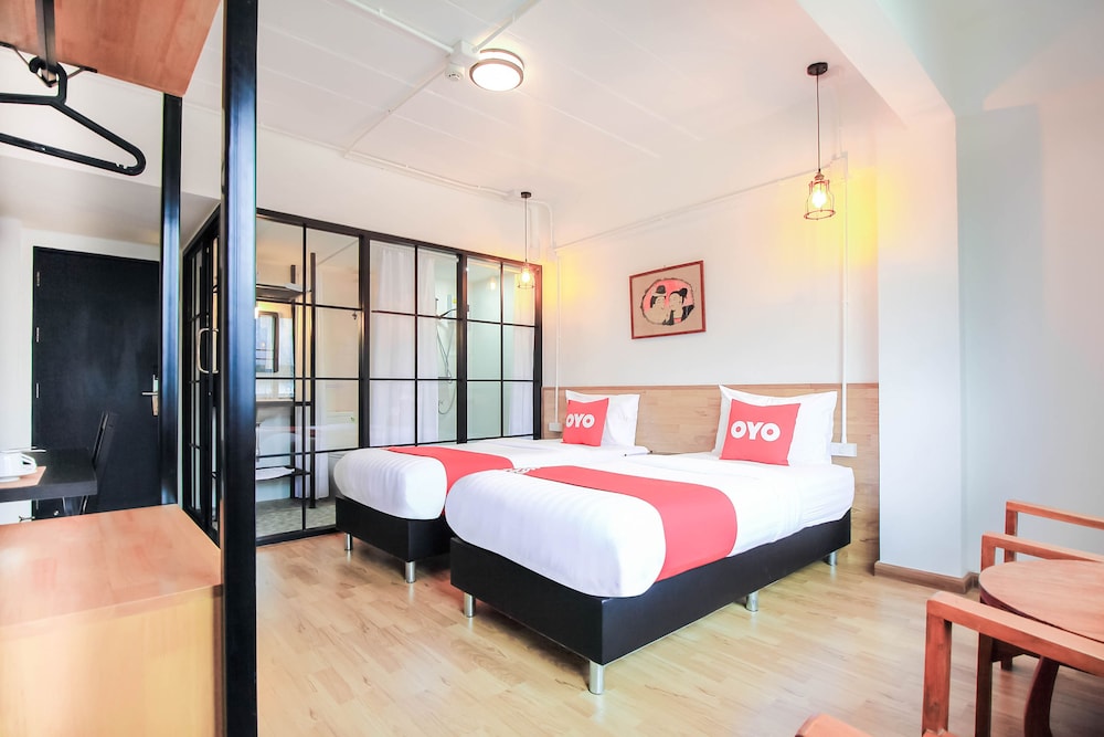 Deluxe Twin Room photo 2