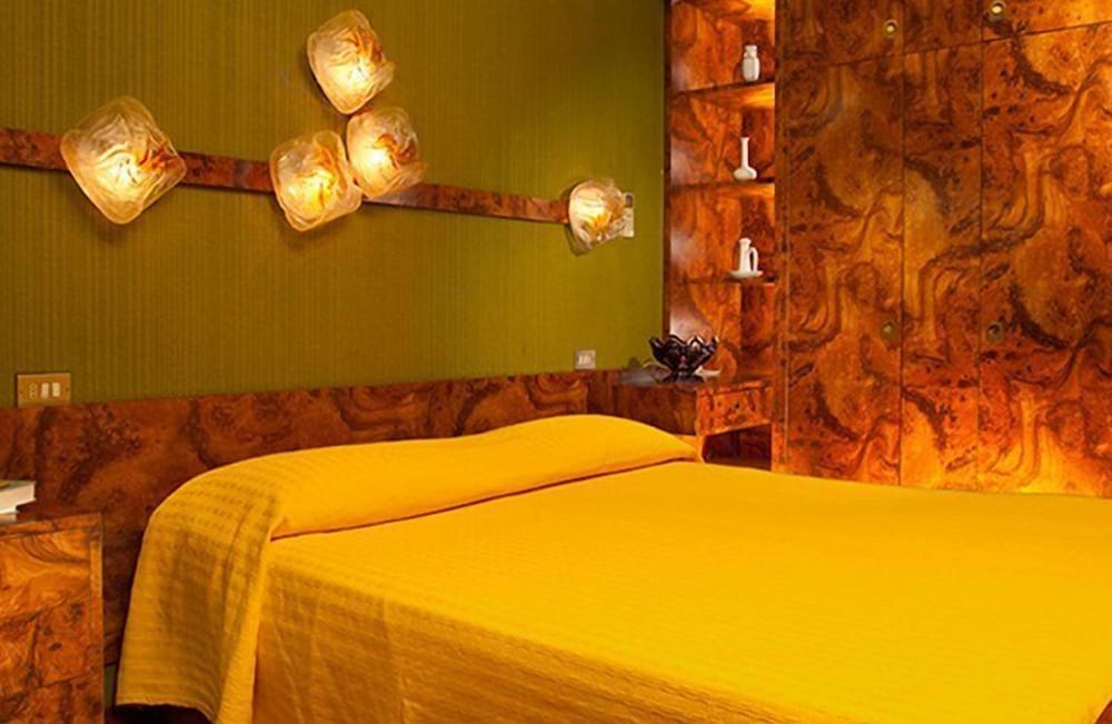 Standard Room photo 2