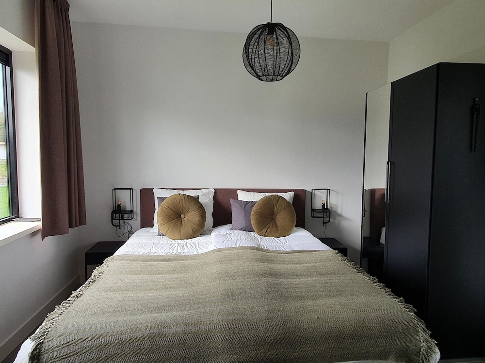 Villa photo 3
