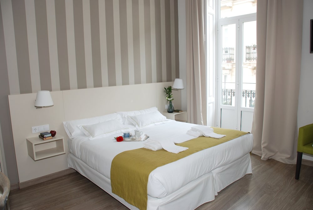Deluxe Studio Suite photo 3