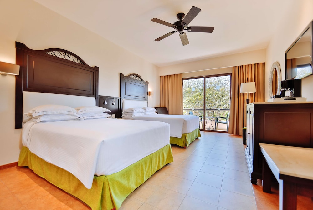Junior Suite (Unlimited Xcaret Xperience - Basic Entrance)