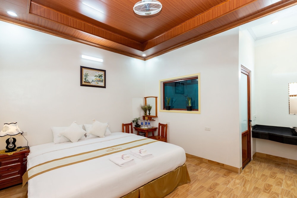 Standard Double Room - Photo 12