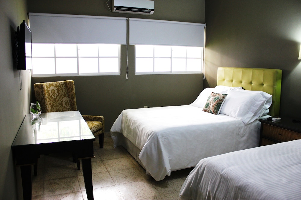 Standard Twin Room photo 1