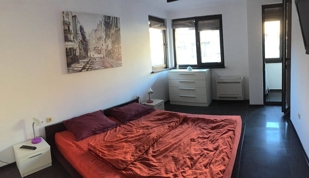 Comfort Apartment, 2 Bedrooms (Geo Milev 14 str.) photo 1