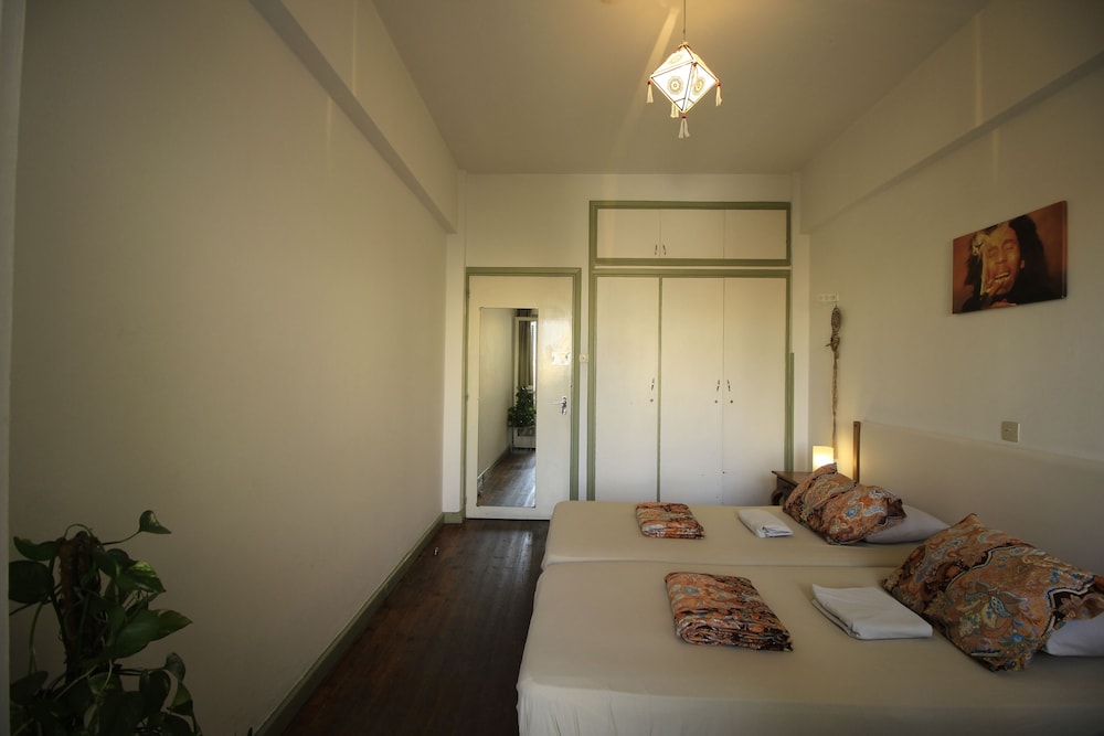 Double Room, Shared Bathroom, City View (Bob Marley) photo 1