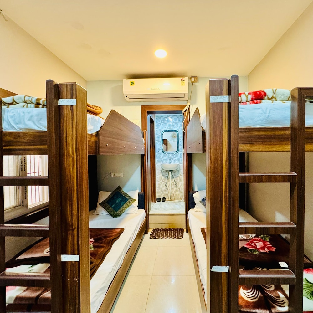 Deluxe Shared Dormitory