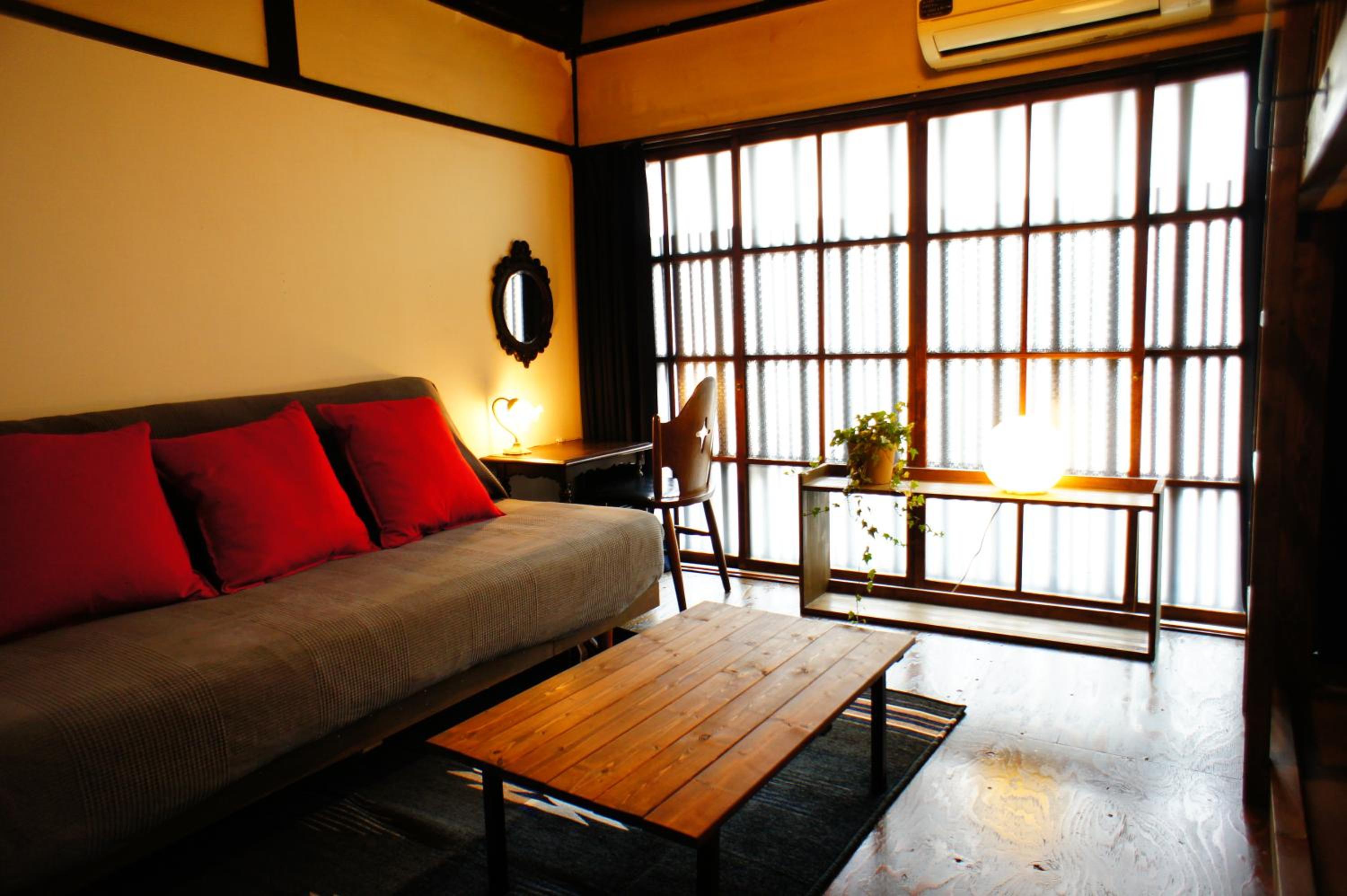 Standard Twin Room - Photo 18