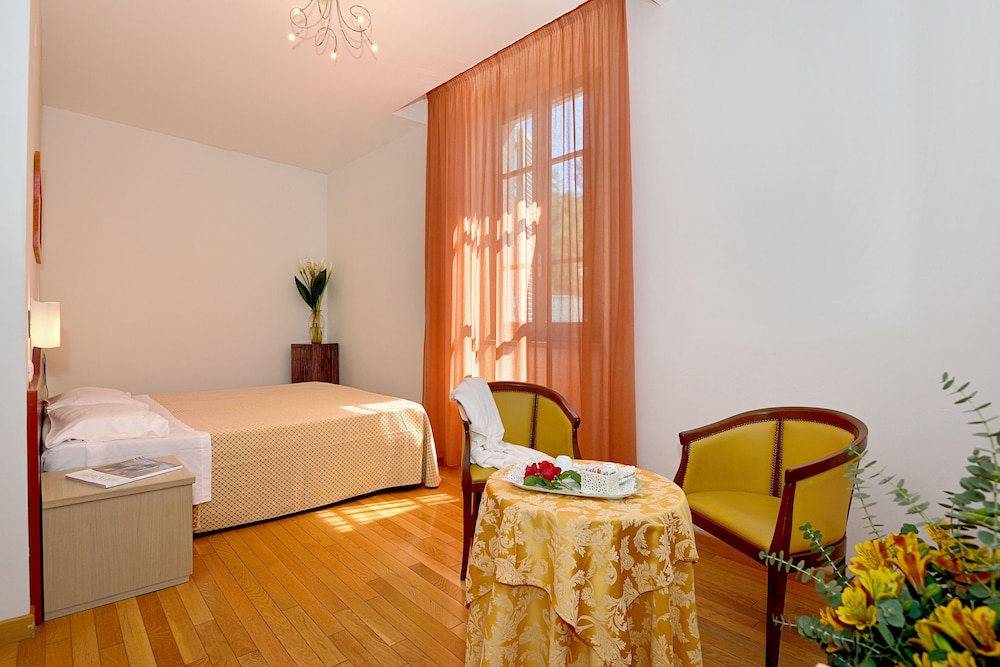 Comfort Double Room, Pool View - Photo 3