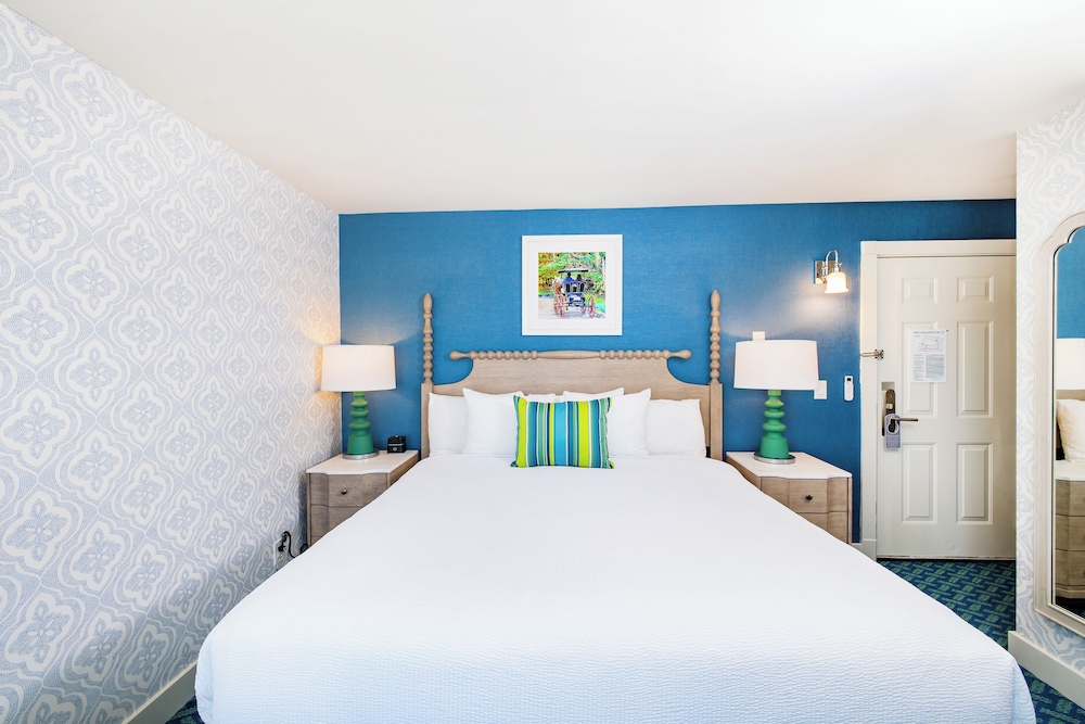 Room, 1 King Bed, City View photo 1