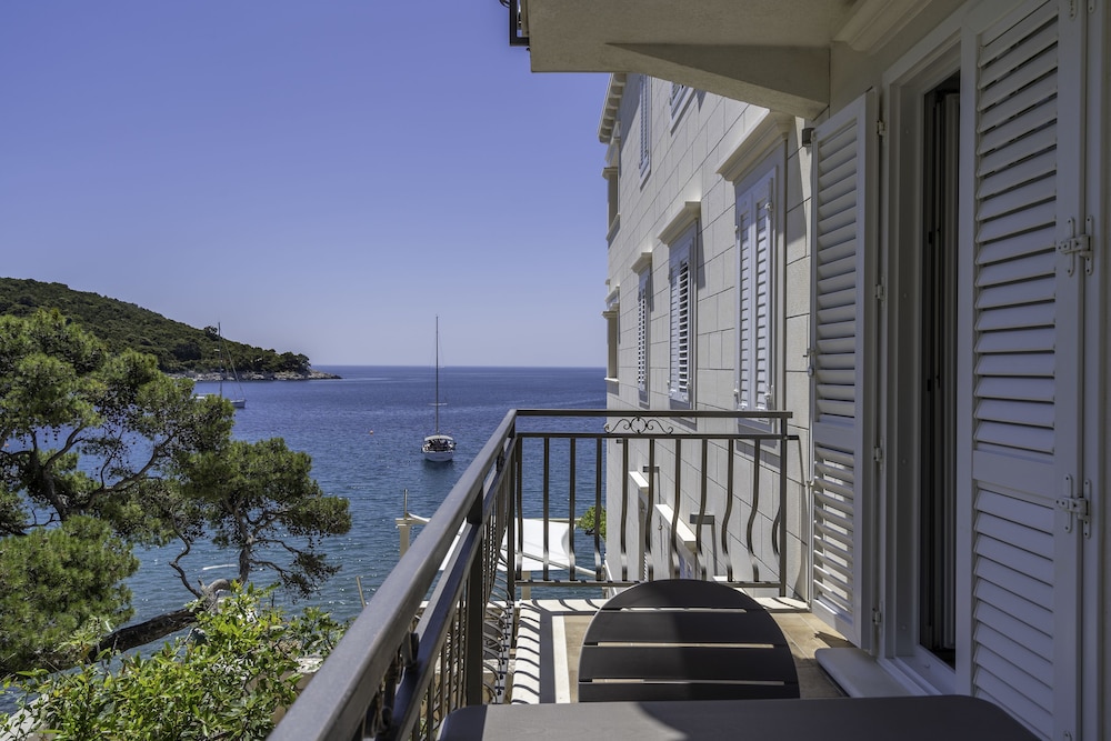 Studio Suite, Balcony, Sea View photo 1