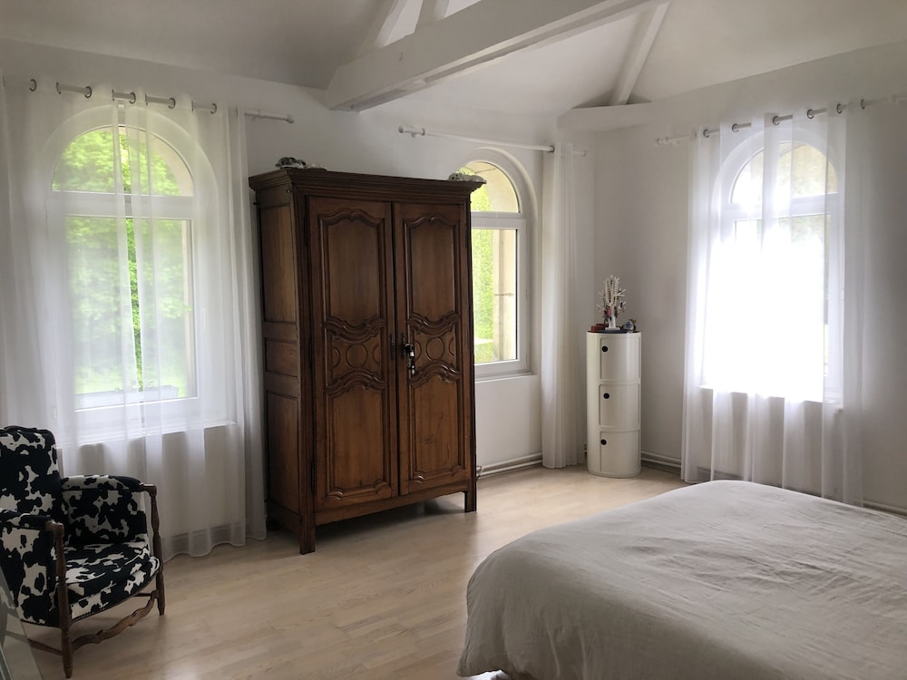 Double Room, 1 Queen Bed
