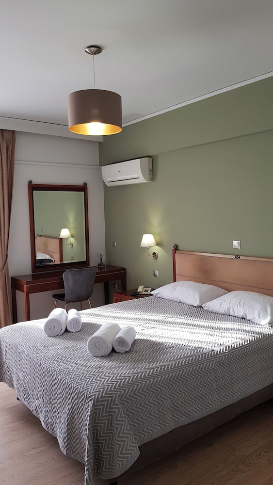 Comfort Suite photo 1