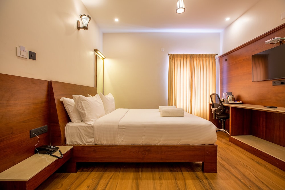 Deluxe Room - Photo 1