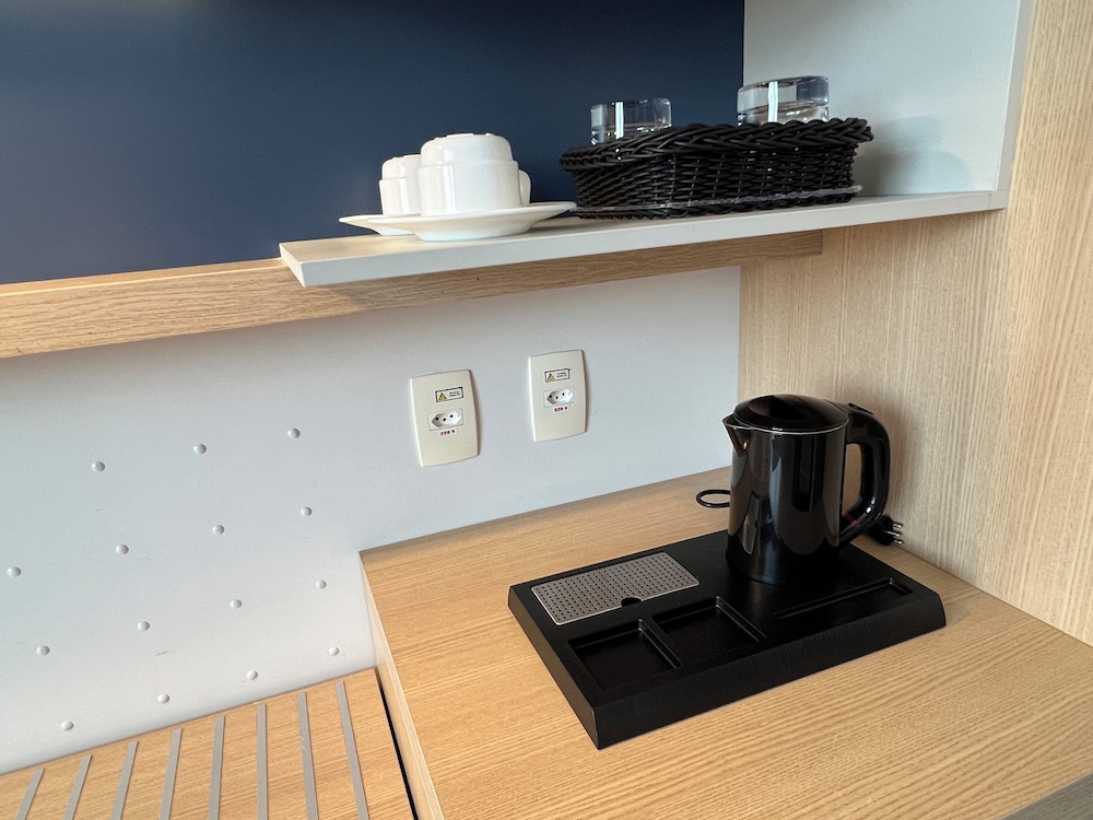 Superior Apartment, 2 Twin Beds, City View photo 3