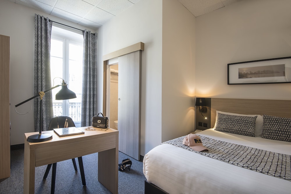 Double Room - Photo 5