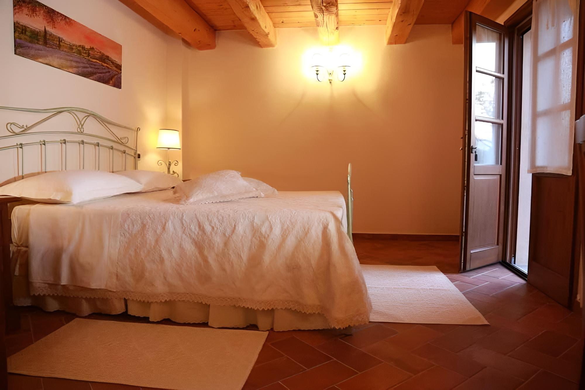 Economy Double Room, Hill View (Lavanda) photo 1