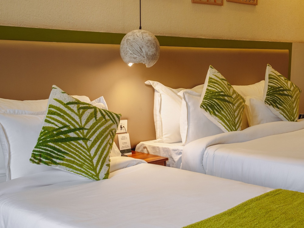 Premium Room - Photo 9
