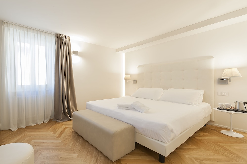 Executive Double Room - Photo 3