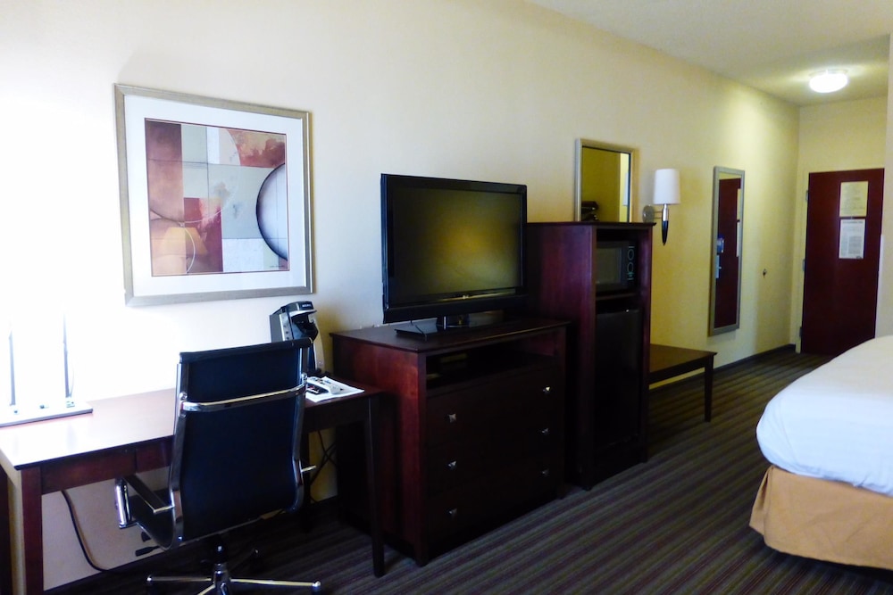 Suite, 2 Queen Beds, Non Smoking photo 2